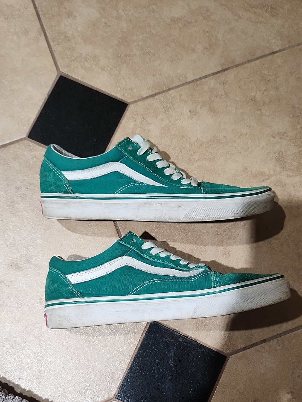 Vans Old Skool green and White